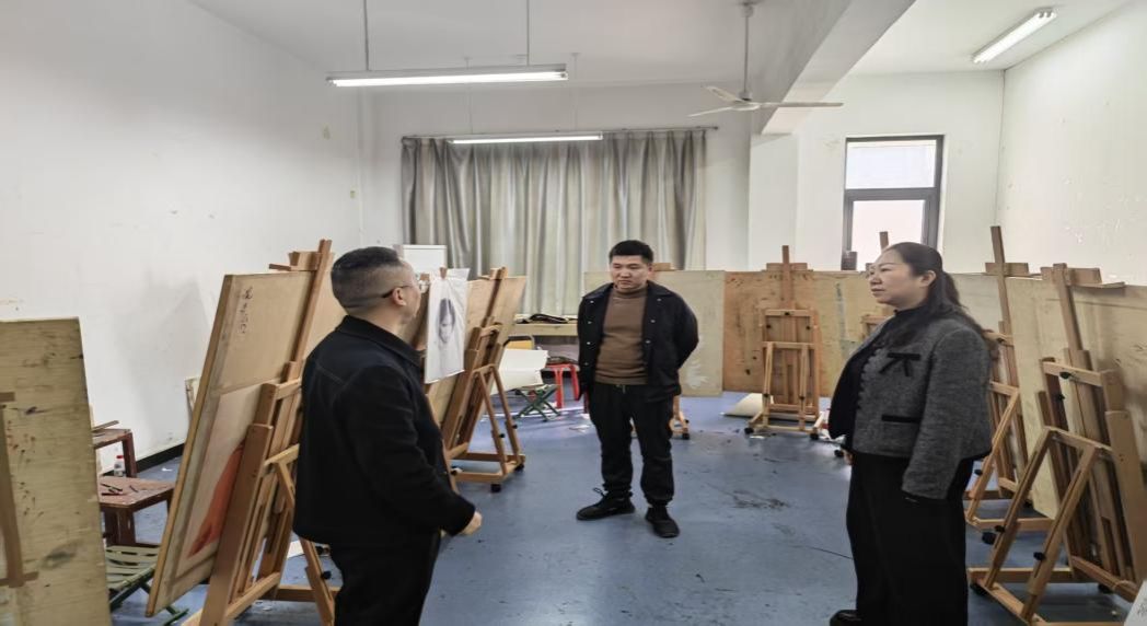 bwin必赢(中国)在线登录入口开展清明节放假前实训室安全专项检查 筑牢假期安全防线